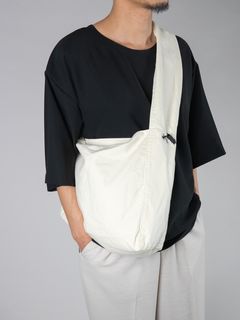 LEATHER CORD SHOULDER BAG / ショルダーバッグ / ホワイト 【Iroquois.SENTI】