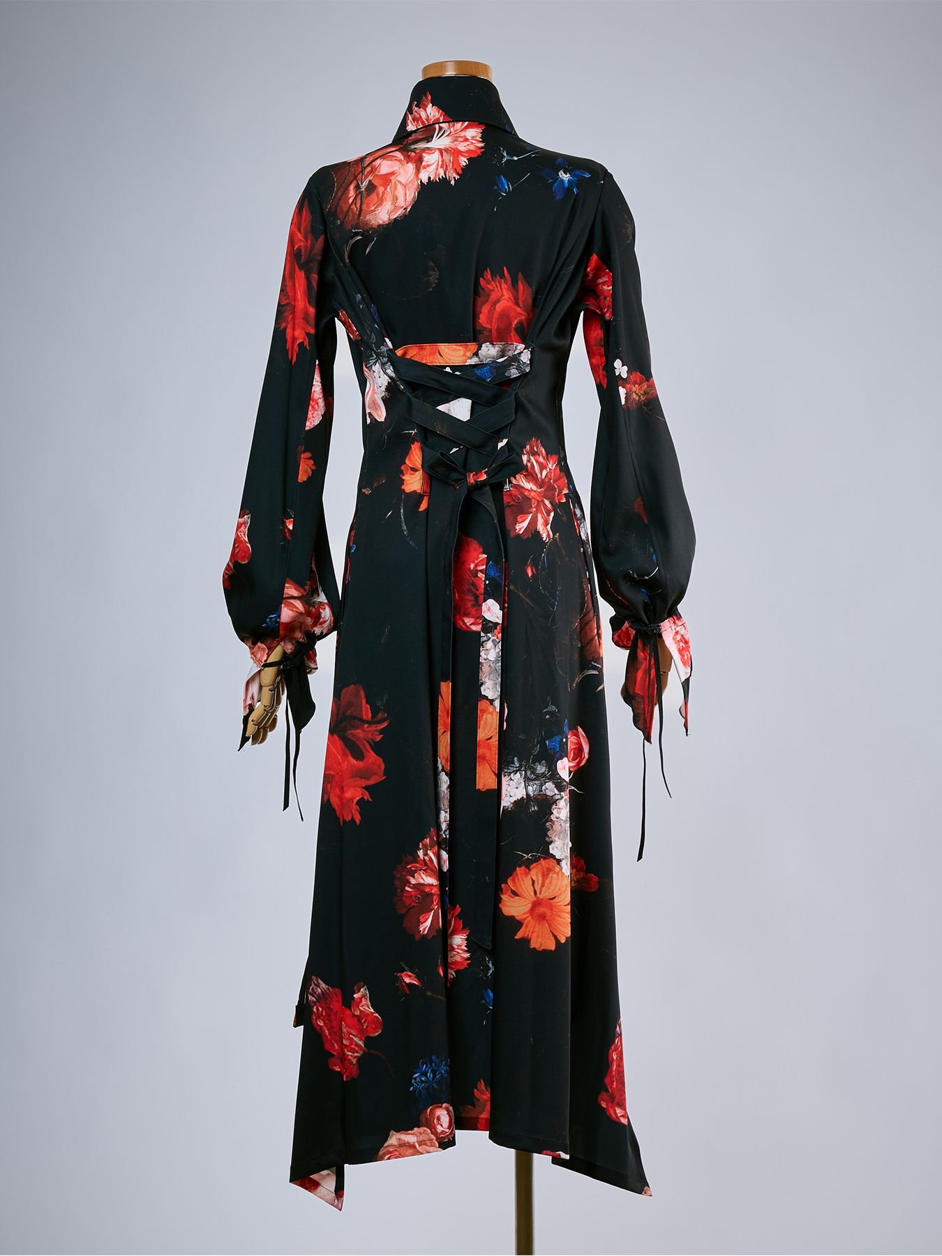 【予約品 10月26日(月) 締切】THEONENESS-FLORA One Piece / ワンピース / ブラック