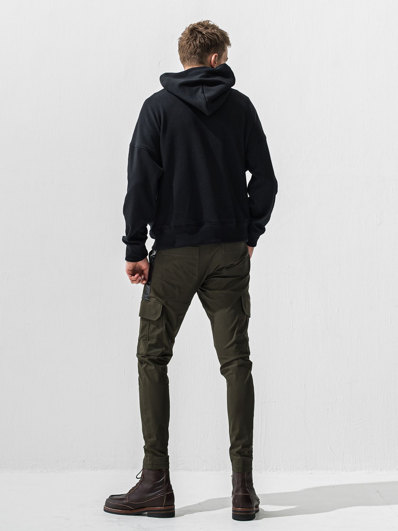 【予約品 9月6日(日) 締切】RC VELOURS FLEECE HOODIE / RCレザーワッペン 裏起毛 ルーズフーディー / ブラック