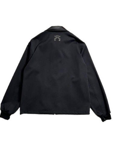 《予約品8月31日 締め》 RUBBER JERSEY A バックにANGEL CROSSGUNスワロ付き / ブルゾン / ブラック 【roarguns 】 2024年2月入荷予定