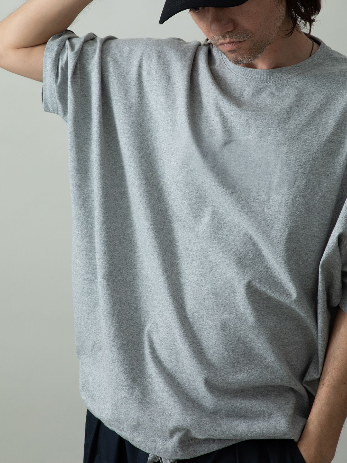 【予約品 2月1日(日) 締切】KITE TEE embroidery / 刺繍 ニットT / 杢グレー