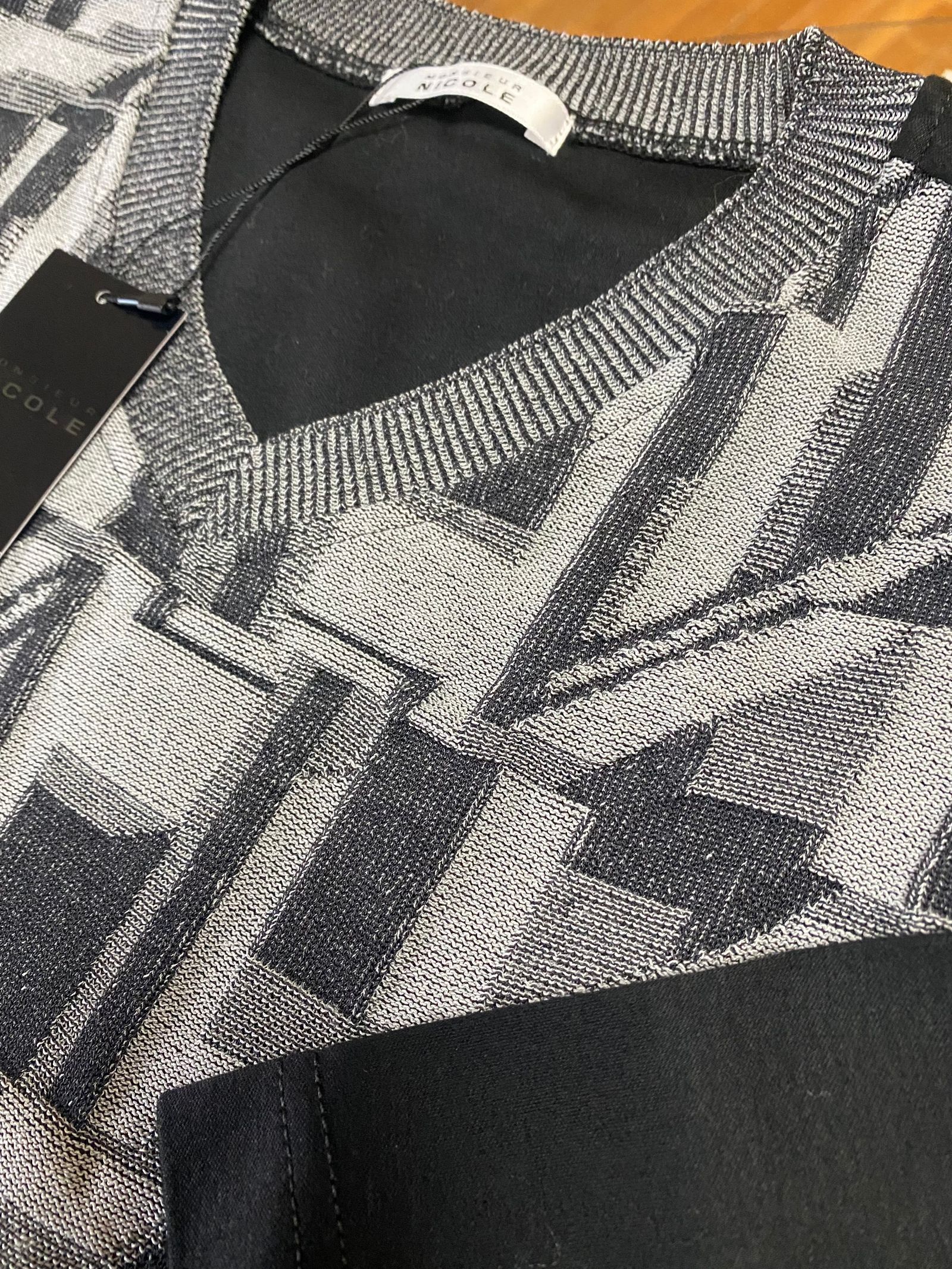 パネルニット VネックTシャツ 【MONSIEUR NICOLE】