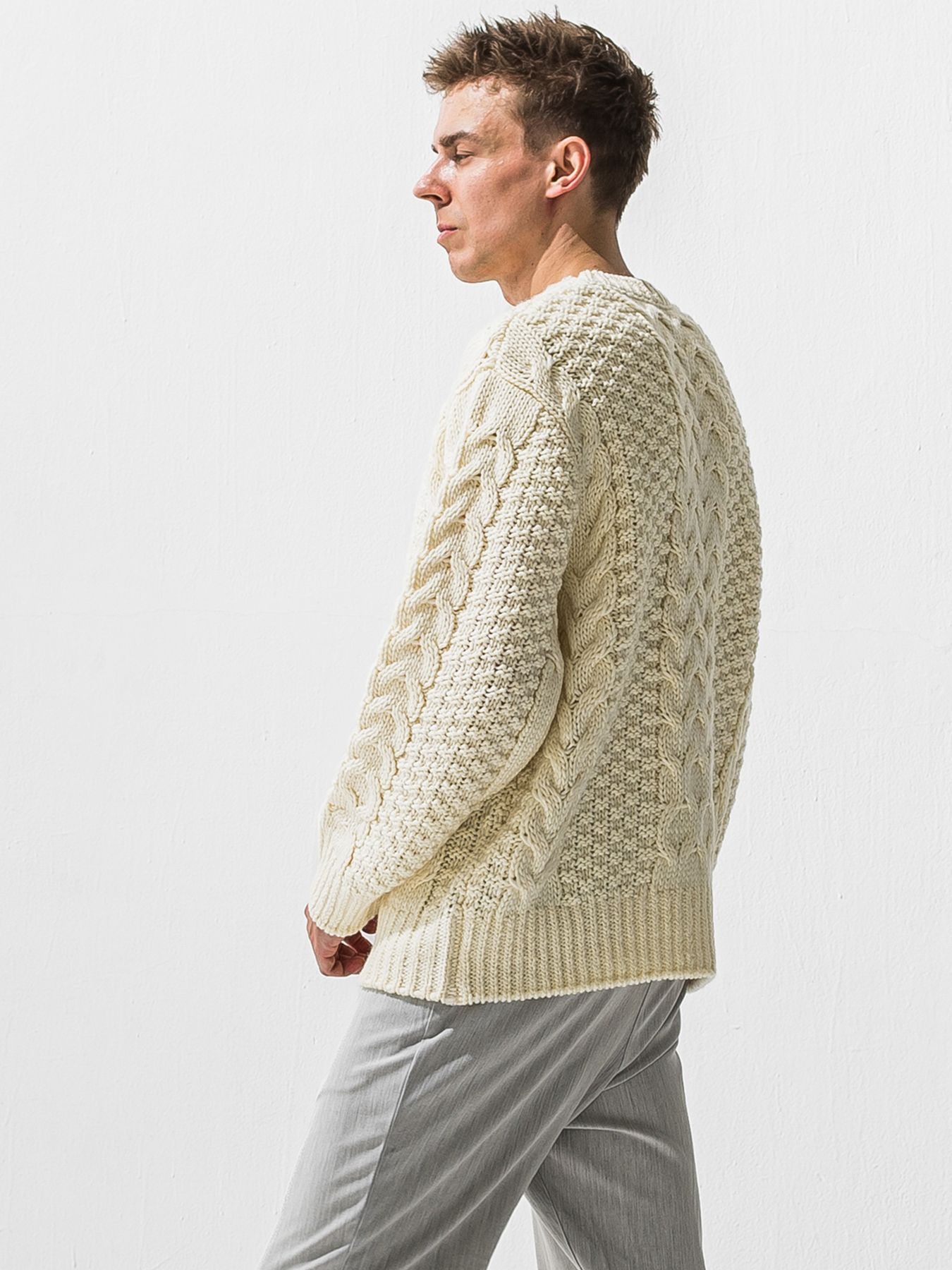 【予約品 9月6日(日) 締切】CABLE LAW SWEATER / ケーブル編みローゲージセーター / オフ