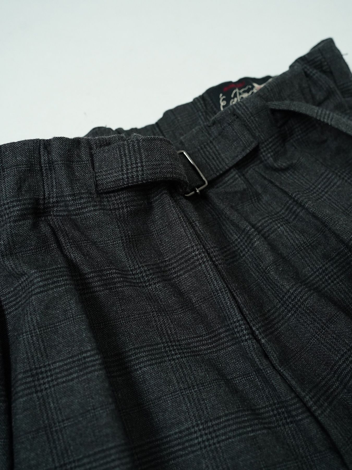 【予約品 7月5日(日) 締切】DRESSYEASE TRUSERS / ドレッシーイーズトラウザーズ / チャコール（チェック）