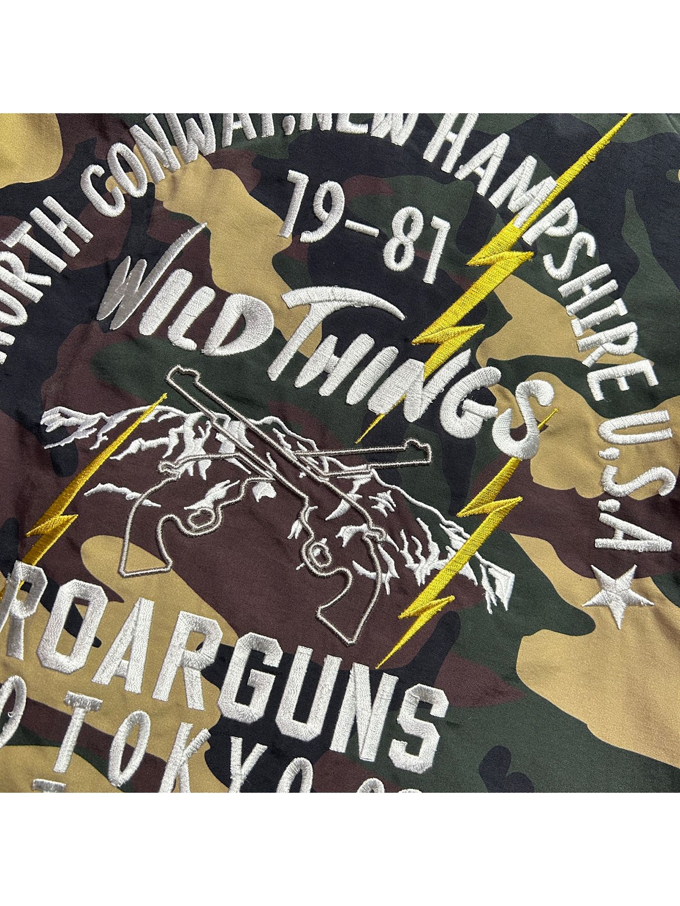 【予約品 】WILD THINGSコラボ - WILD THINGS CAMO EMB / ナイロンジャケット / 刺繍 カモフラージュ12/26発売