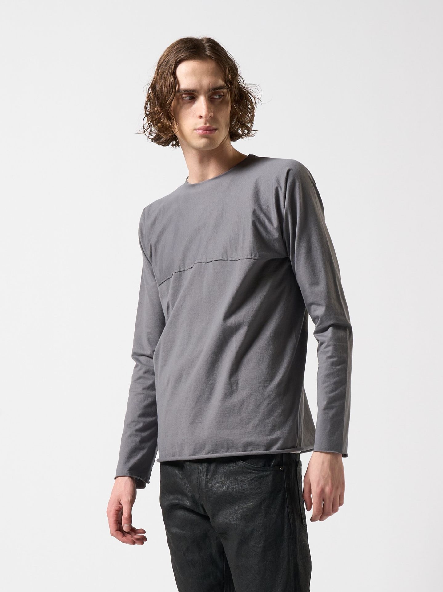 【予約品】 minimalism cut&sewn / Tシャツ / ダークグレー