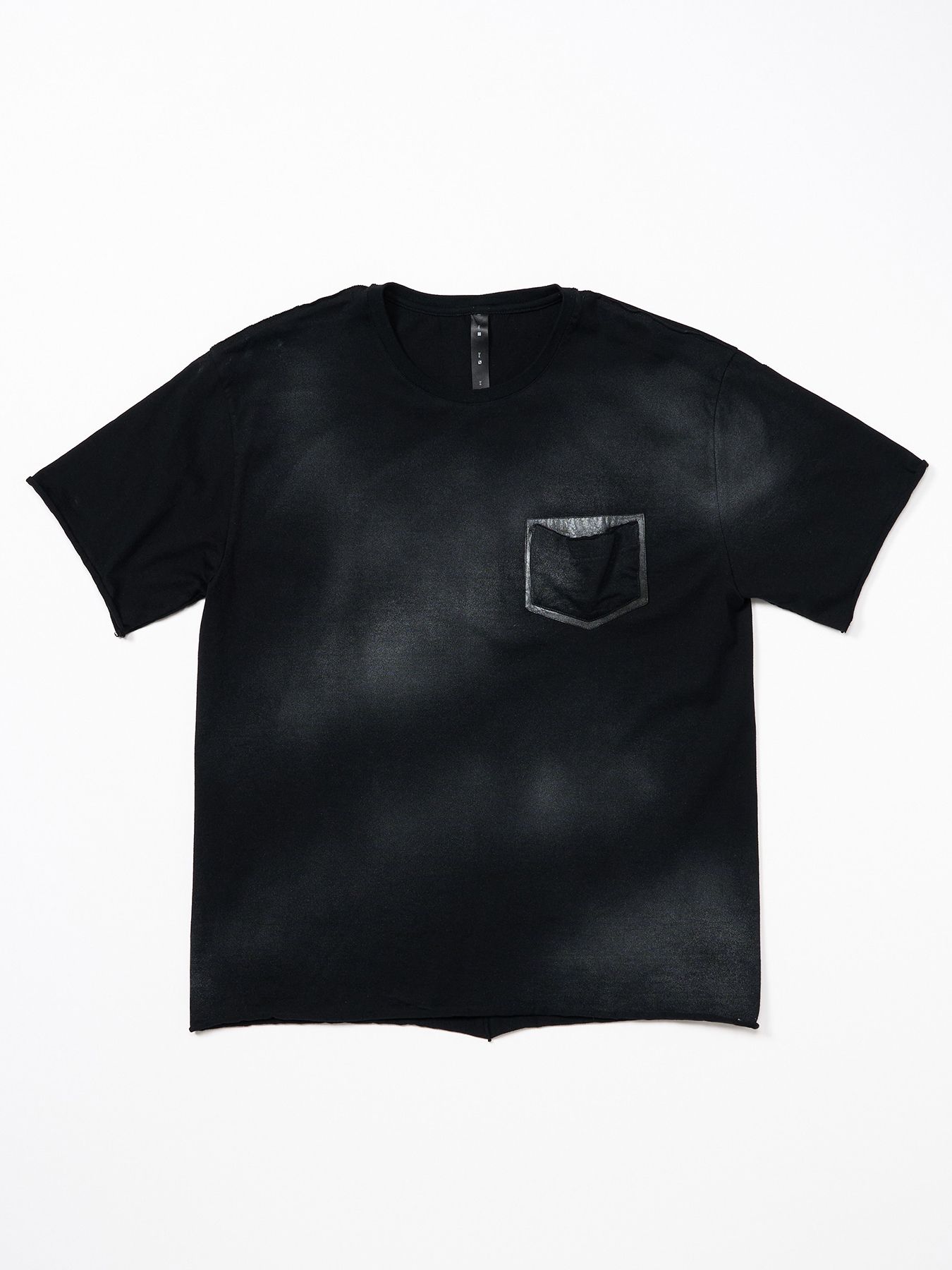 【予約品 9月23日(火) 締切】spray dye leather pocket-T / スプレーダイ レザーポケットTシャツ / ブラック×シルバー