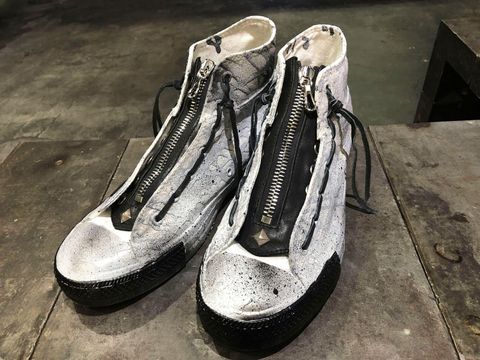 えっ？各サイズ10足限定カスタムスニーカー　STRUMから