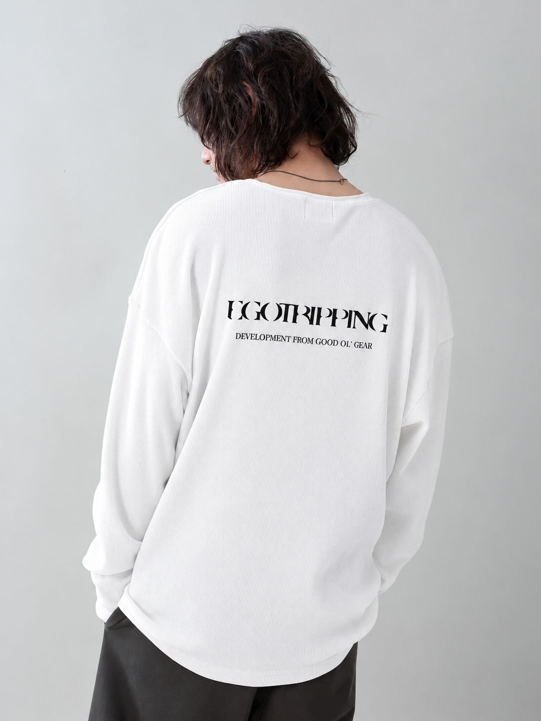 WOOLTHERMAL-TEE print / ロゴプリント ローリングネックTシャツ / ホワイト