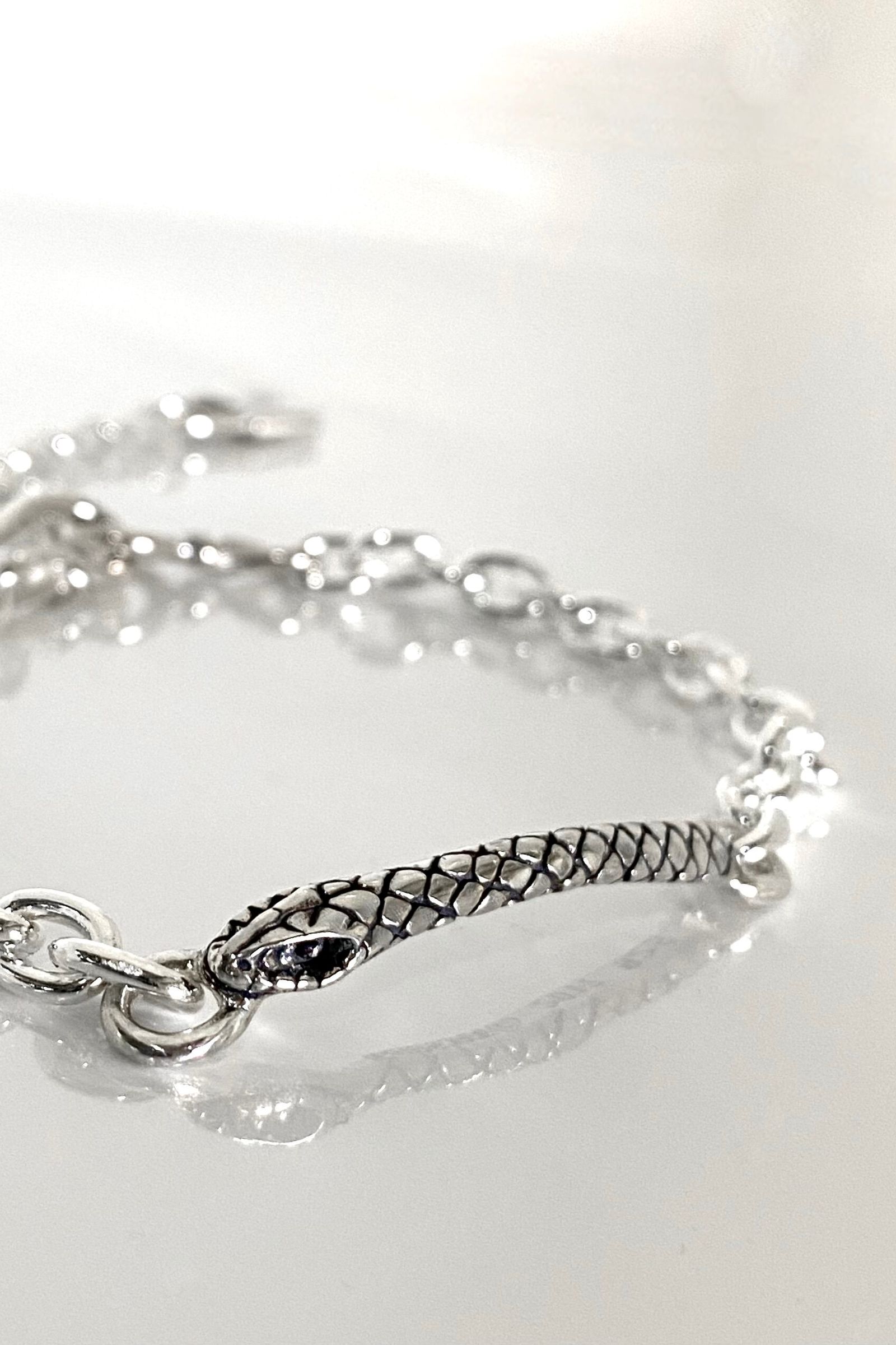 GODSIZE - 《受注生産》 SNAKE CHAIN BRACELET w/ RUBY