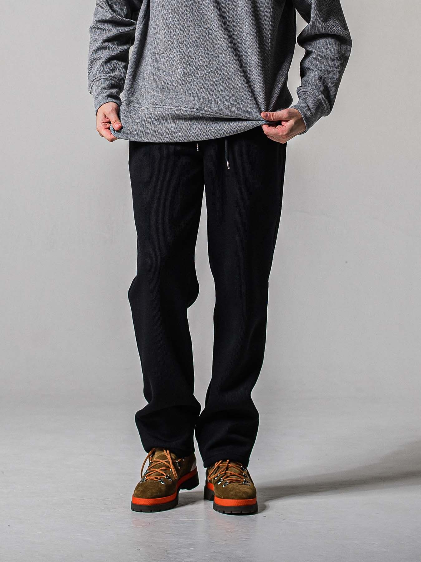 【予約品 11月16日(日) 締切】AZE  WIDE TUCK PANTS / 畔編みニット セミワイドシルエット ワンタック イージーパンツ / ブラック