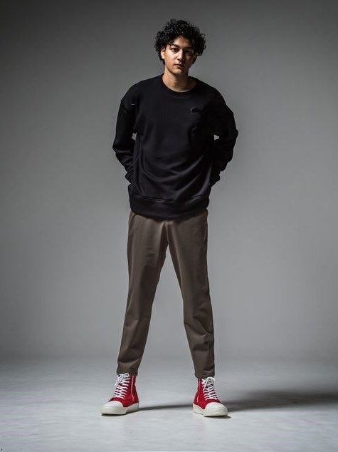 RC chenille velours fleece drop trainer / 裏起毛ロゴワッペントレーナー / ブラック 【RESOUND CLOTHING】