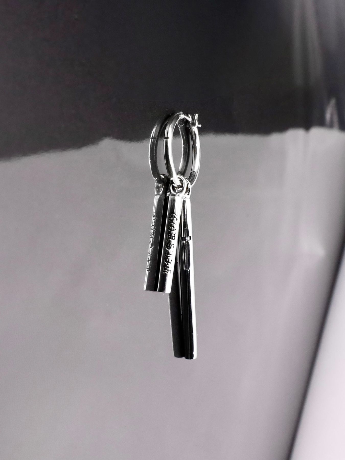 《受注生産》CROSS THIN HOOP [LARGE] with VOID STICKS / クロスシンフープ・L ウィズ ヴォイドスティックス / 注文から1～2週間後入荷予定