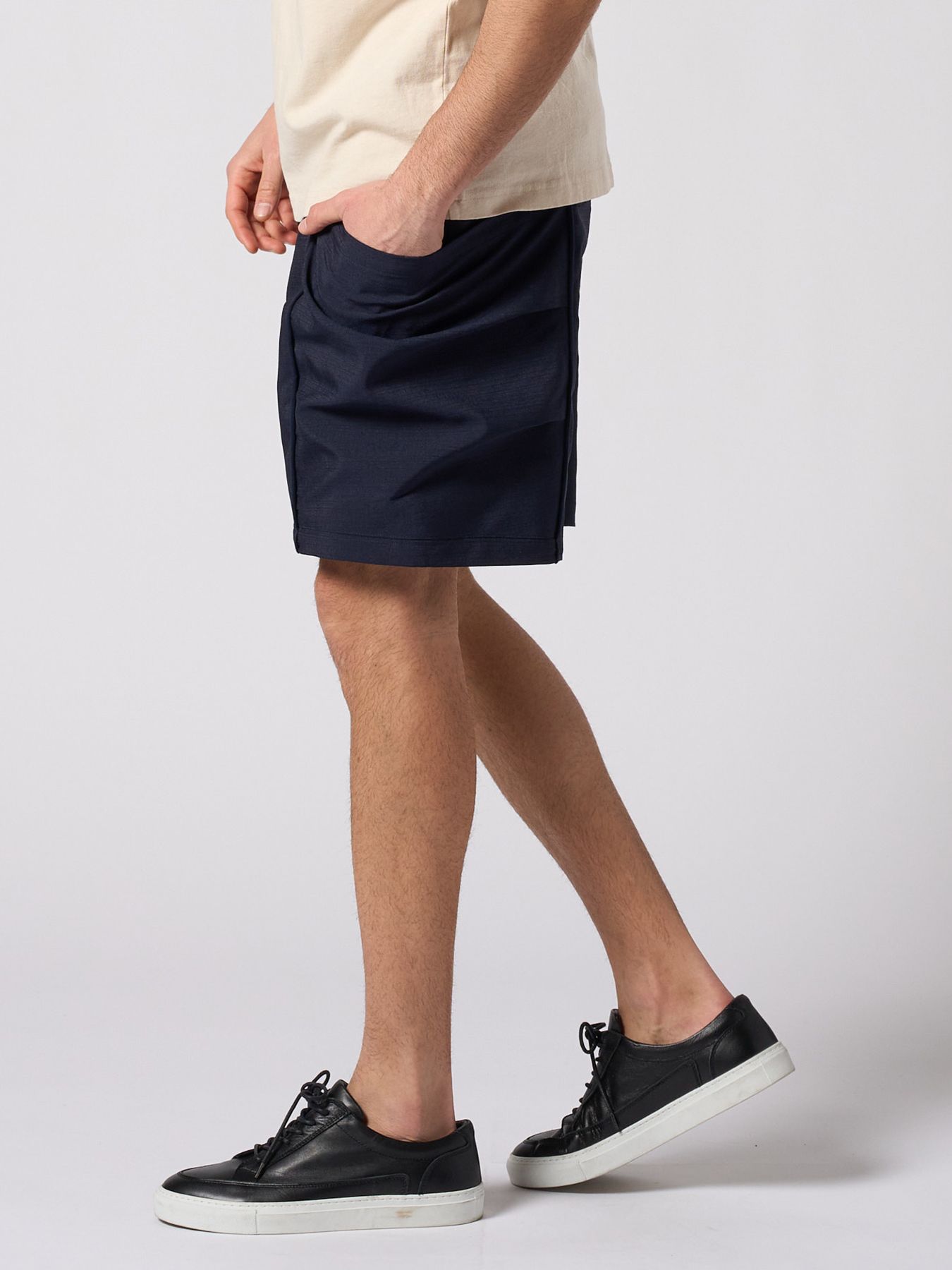 【予約品 1月25日(日) 締切】teck shorts / テックショーツ / ネイビー