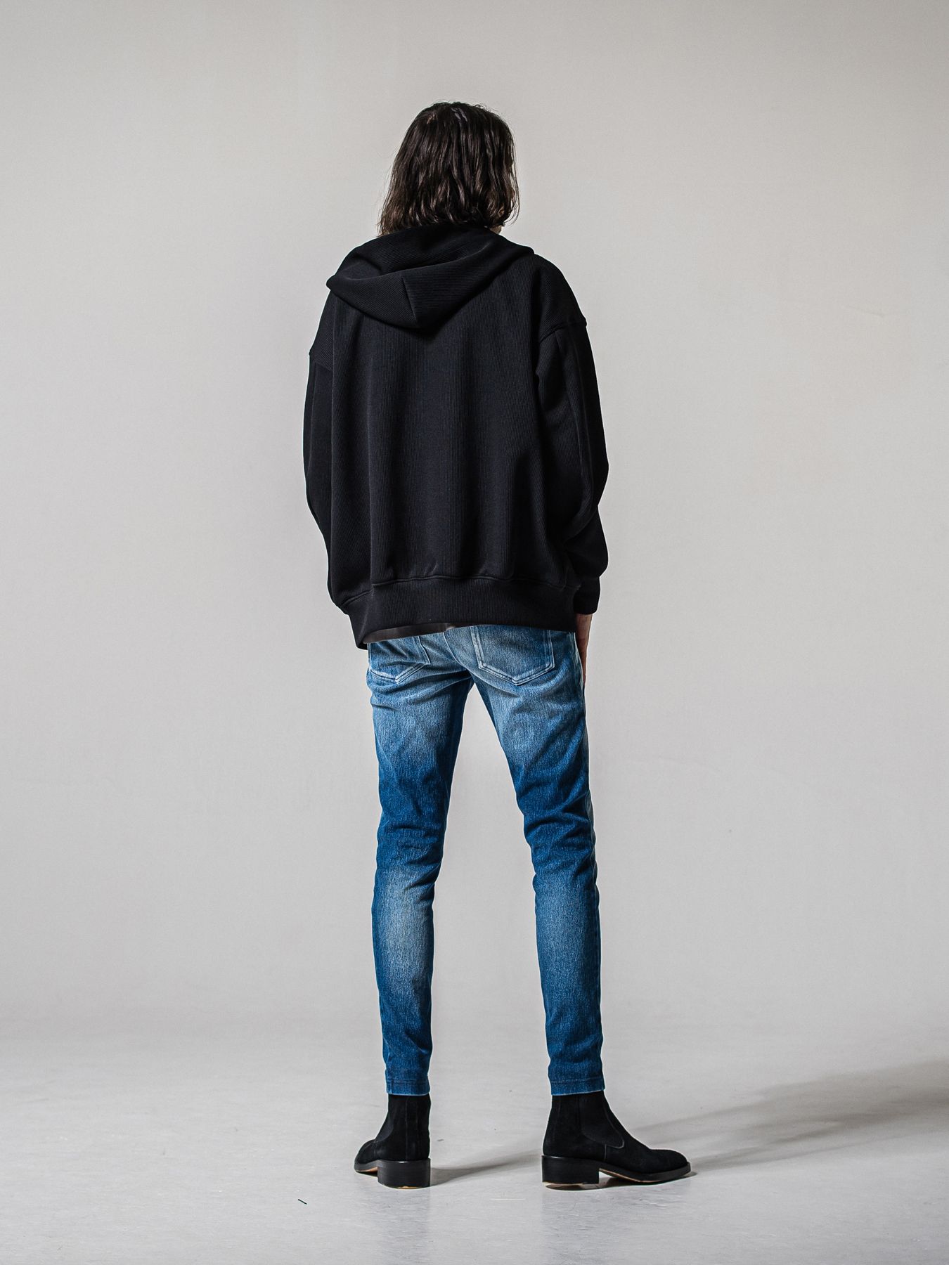 【予約品 11月16日(日) 締切】AZE VARSITY HOODIE / 畔編みニット フード付きスタジャン / ブラック