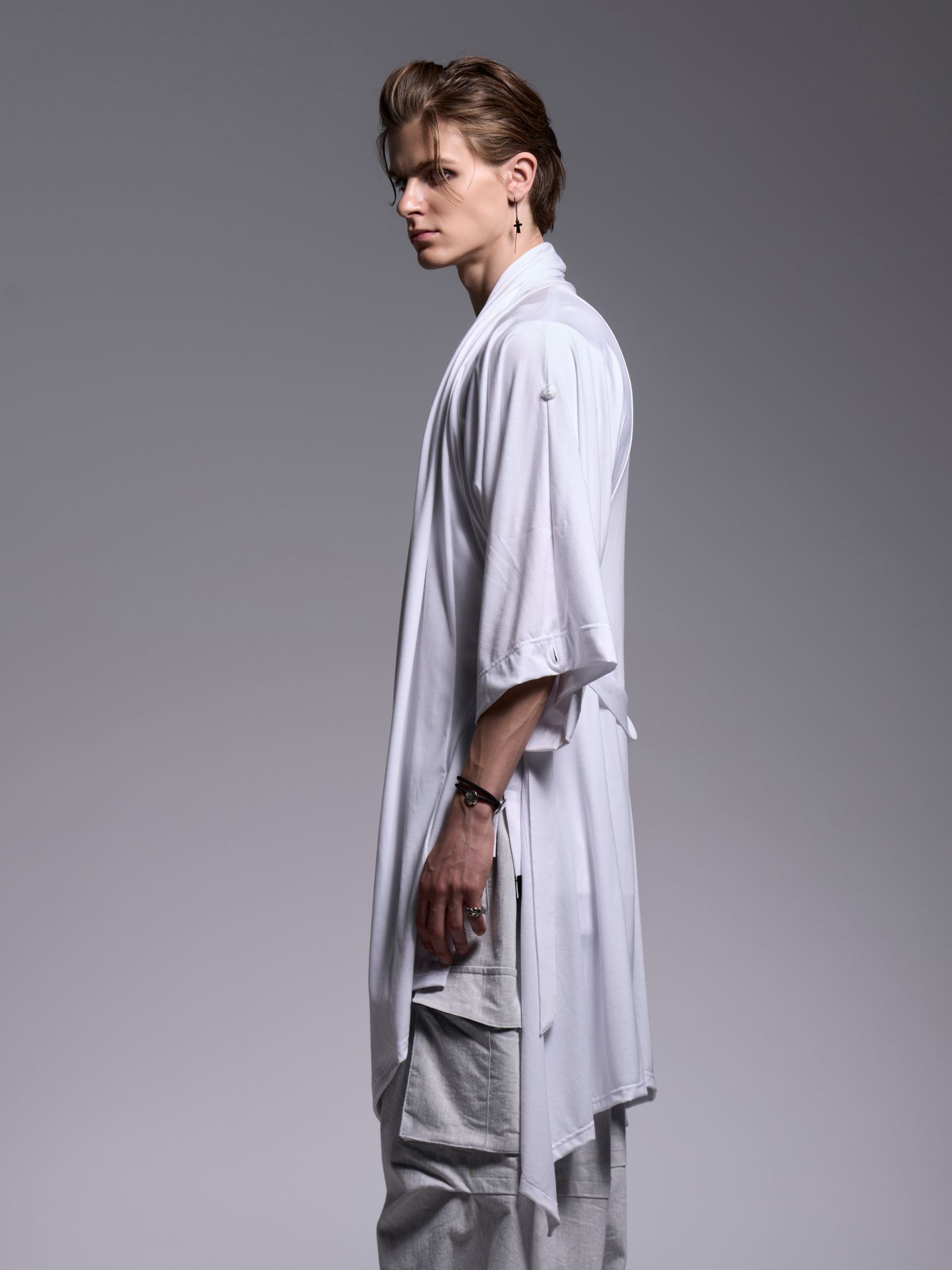 【予約品 1月4日(日) 締切】KIMONO-Sleeve Cardigan / 着物スリーブ カーディガン / ホワイト