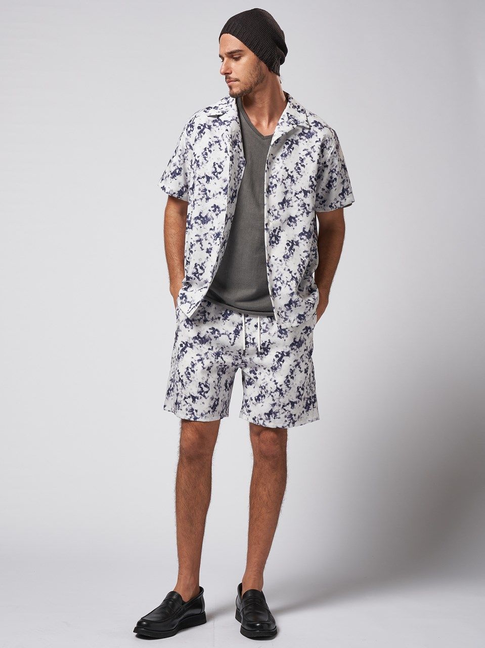 《予約品》 wide cut-off V-neck S/S / VネックTシャツ / グレー