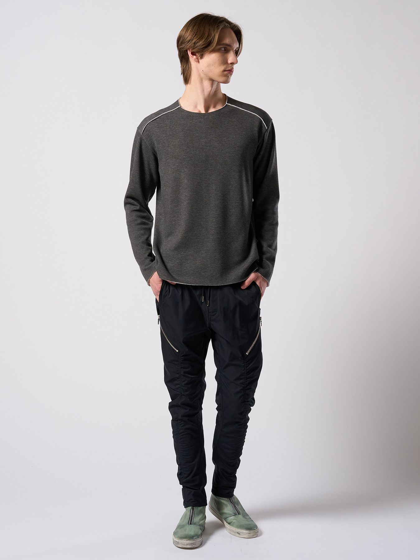 【予約品 4月19日(日) 18時締切】back boa cut-off crew / バックボア カットオフ クルーネック/ チャコール