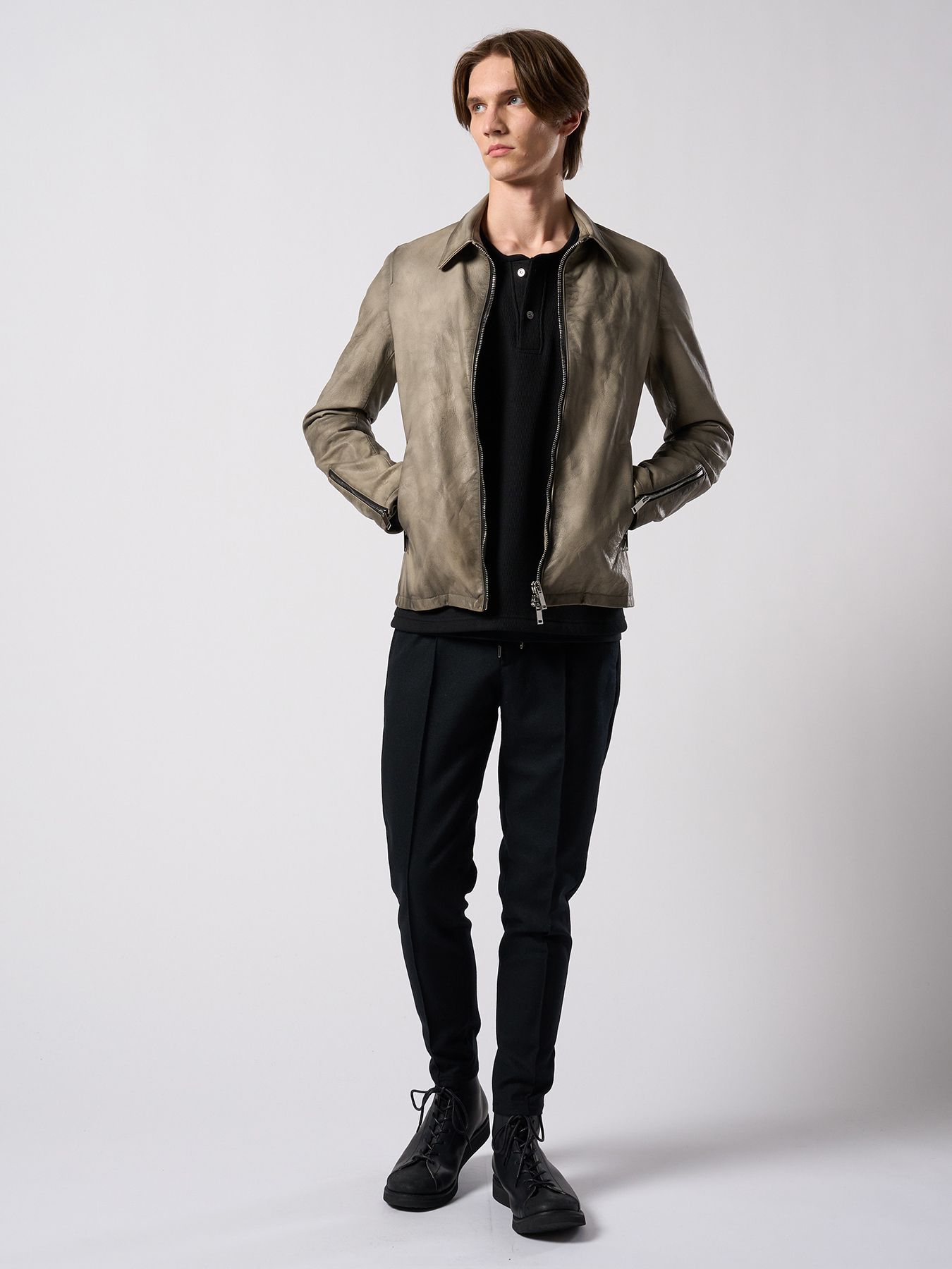 【予約品 4月19日(日) 18時締切】comfort pin-tuck slim slacks / コンフォート ピンタック スリムスラックス / ブラック