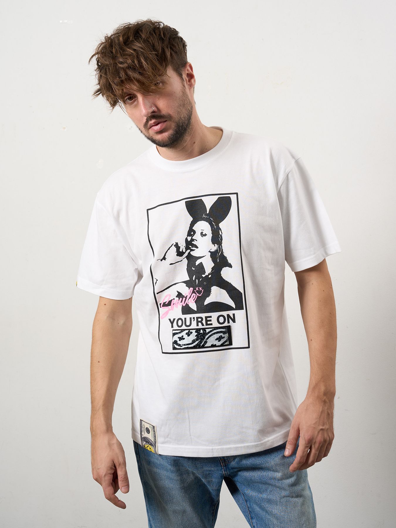 【予約品 10月16日(木) 締切】5.6ozコットン天竺 YOU'RE ON STONEDシークイン SSシャツ / ホワイト