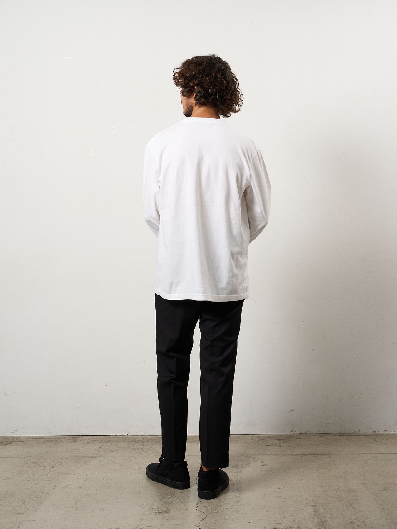 【予約品 10月16日(木) 締切】5.6ozコットン天竺 タイトルボックスシークイン LSシャツ / ホワイト