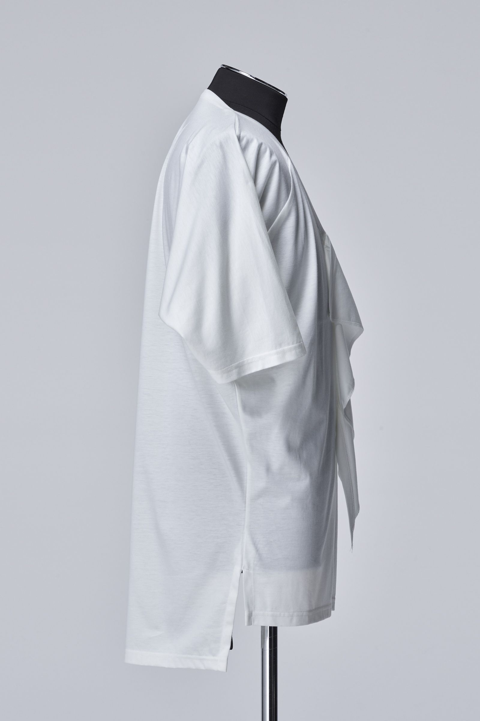 《予約》 Viscose Organic Frill V Dolman T-Shirt / ホワイト 【THE ONENESS】 11月以降入荷予定