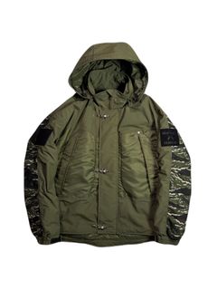 【予約品 3月9日(月) 18:00 締切】WILD THINGS コラボ - ×WILD THINGS BASIC / ショートモンスターパーカー / カーキ