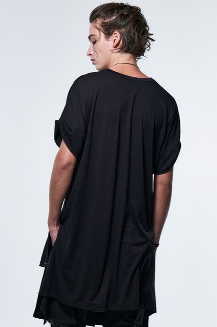 《予約品》 FlareV-T-Shirt / ブラック 【kiryuyrik】 2023年4月以降入荷予定