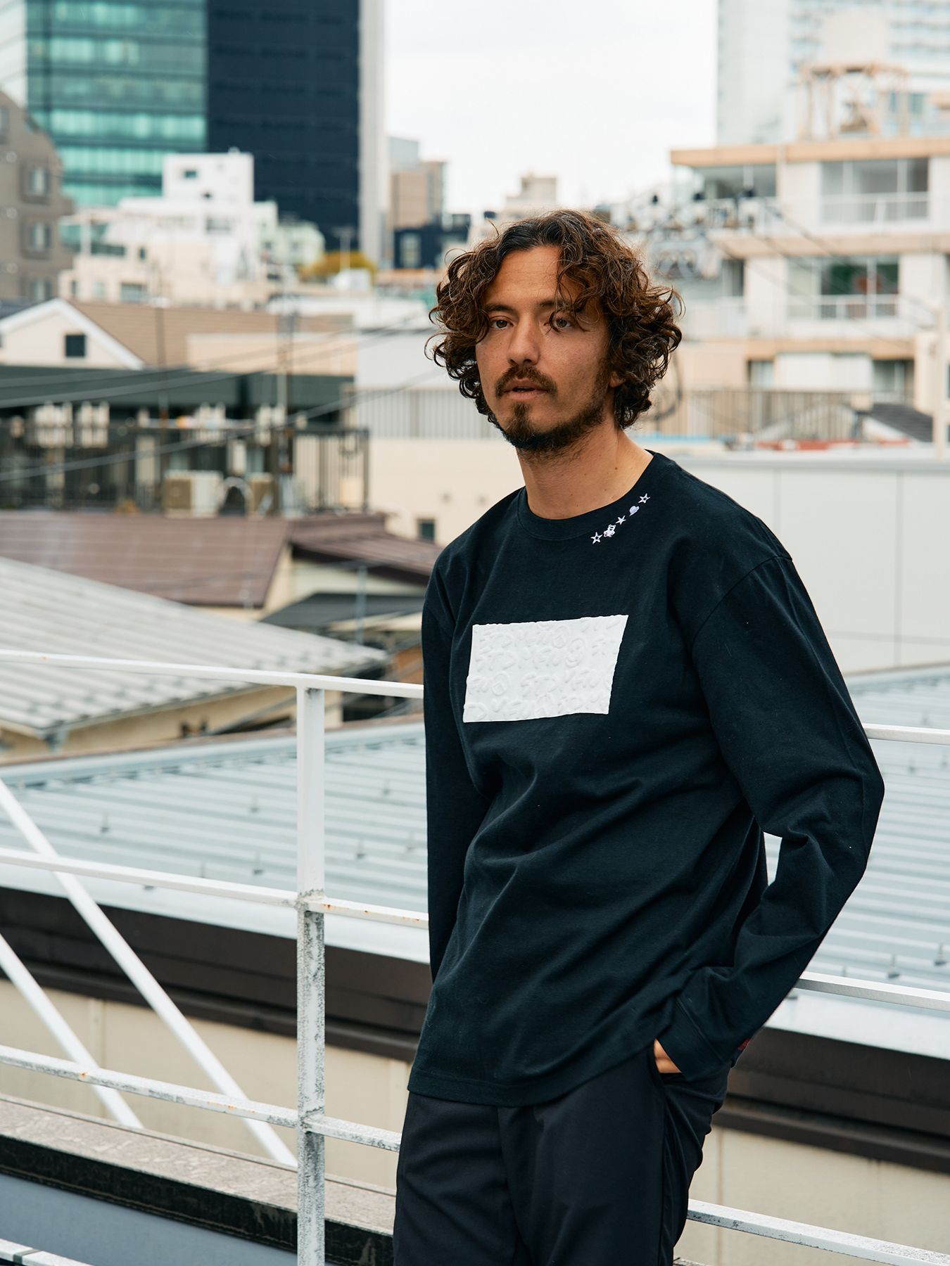 【予約品 5月8日(木) AM10時 締切】 5.6ozコットン天竺 ボックスロゴ発泡プリントLS Tシャツ / ブラック