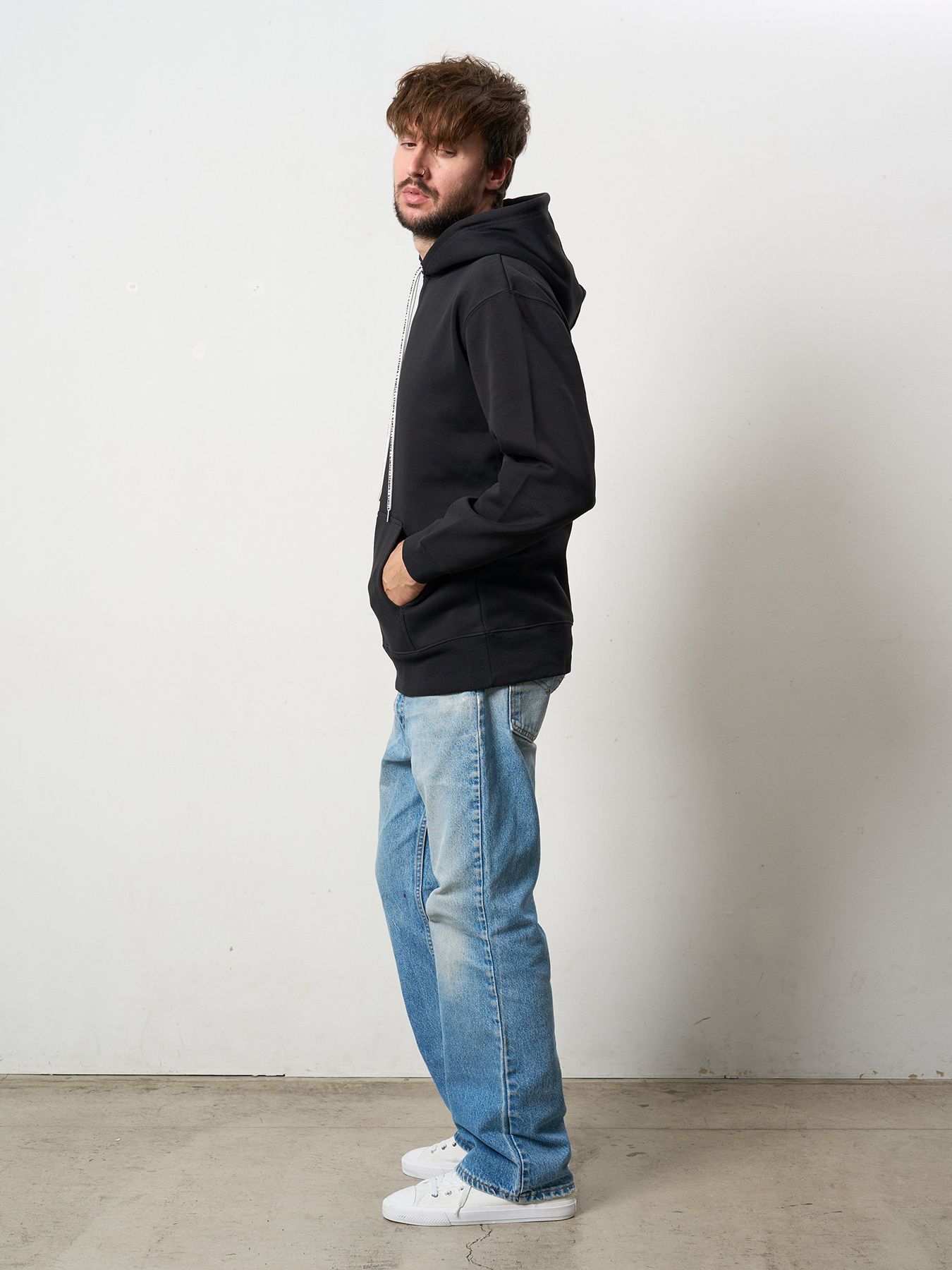 【予約品 5月8日(木) AM10時 締切】 TC裏毛起毛 リリックリボン&MUSICプリントハートサガラパッチワーク プルオーバー パーカー / ブラック