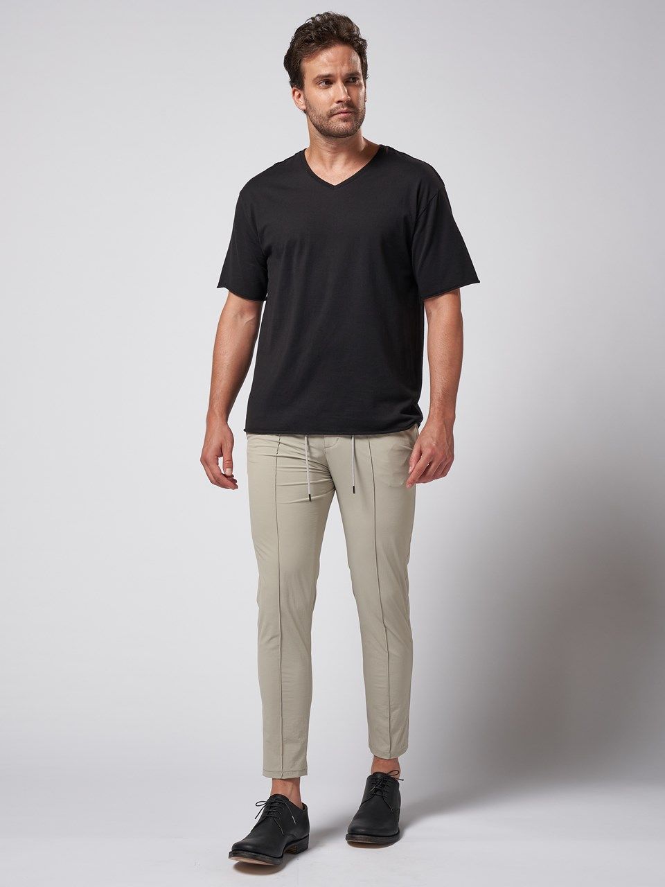 《予約品》 wide cut-off V-neck S/S / VネックTシャツ / ブラック