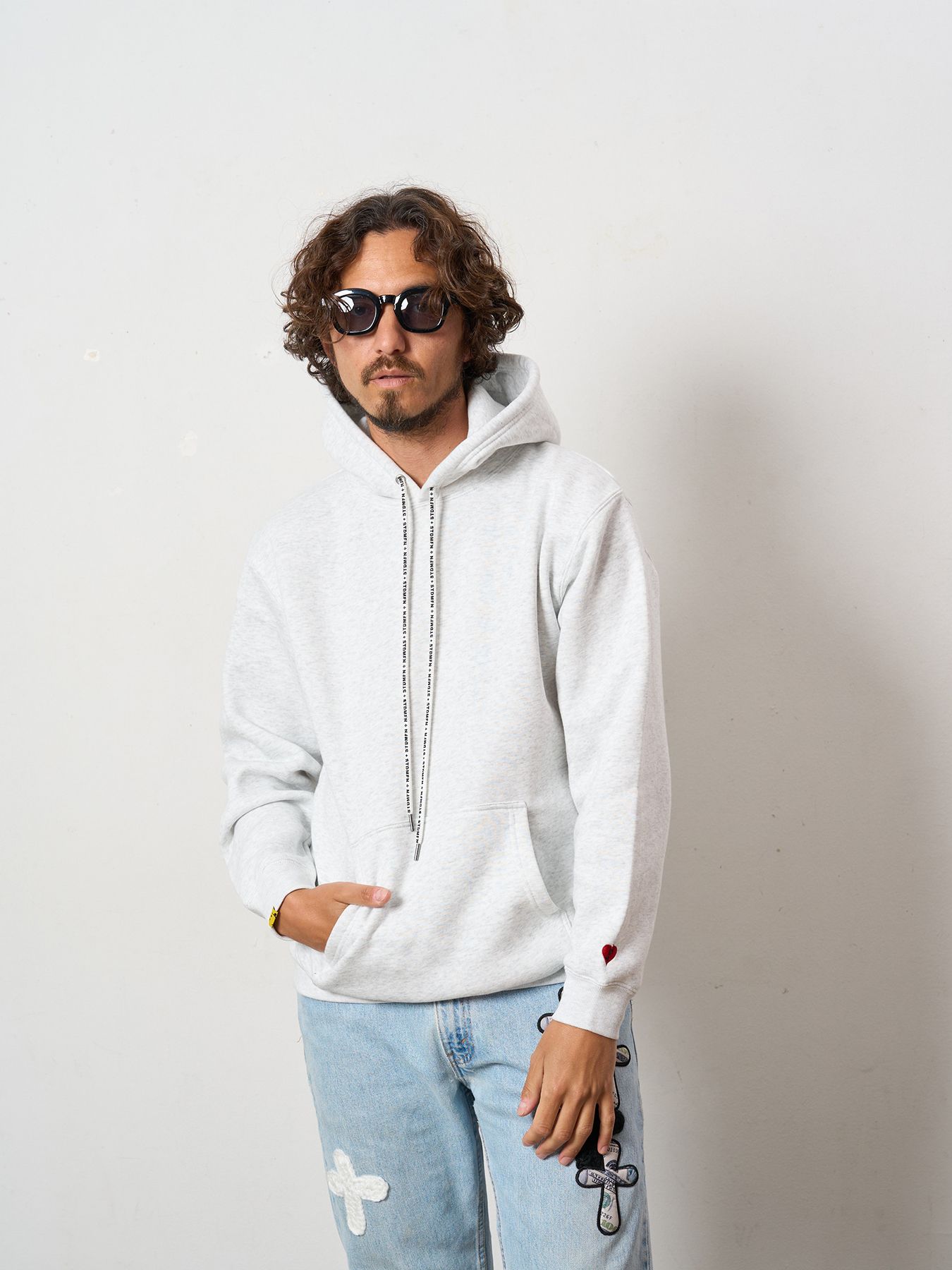 【予約品 5月8日(木) AM10時 締切】 TC裏毛起毛 PEACE AFTER DEATH&マルチパッチワーク プルパーカー / アッシュ