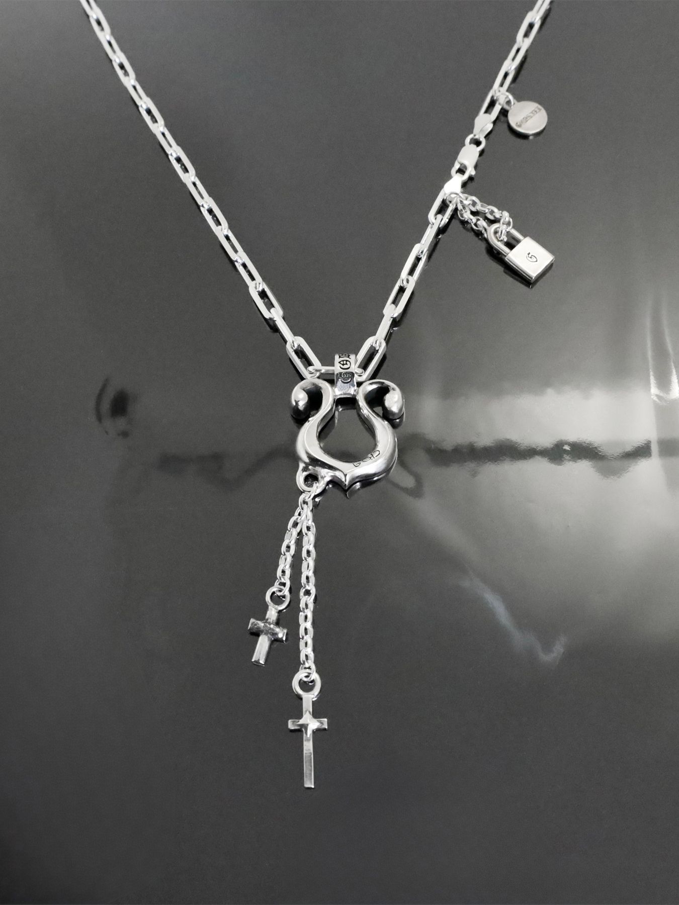《受注生産》RHYTHMIC HORSESHOE LARGE with CROSSES 4C #1 NECKLACE / リズミックホースシュー・L ウィズ クロス 4C #1 ネックレス / 注文から2～3週間後入荷予定