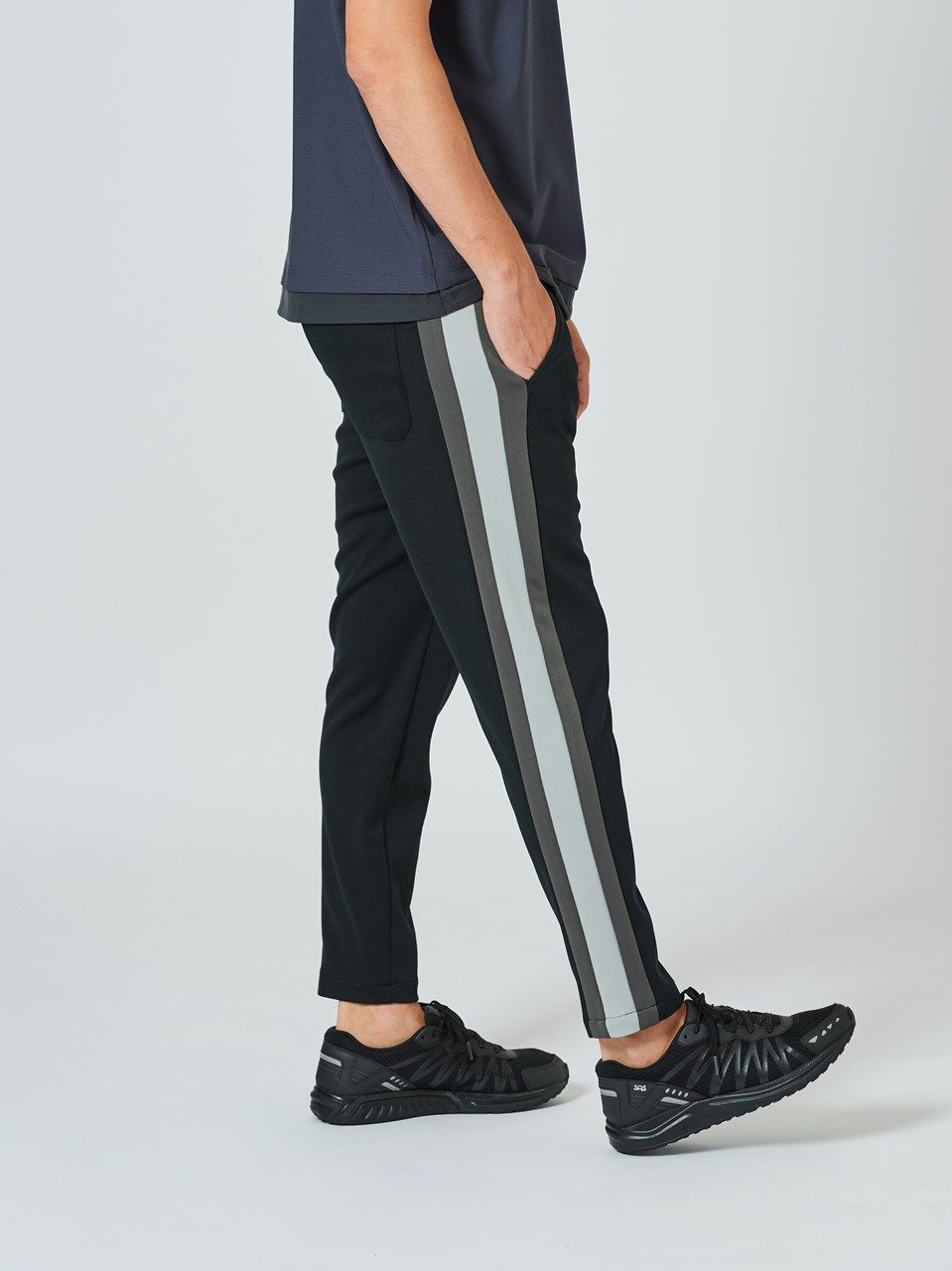 (予約品2023年10月19日18時締め) Track Pants / トラックパンツ / ブラック