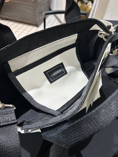 Tiphanie Shoulder バック ホワイト×ブルー メゾンオノレ パリMAISON HONORE PARIS