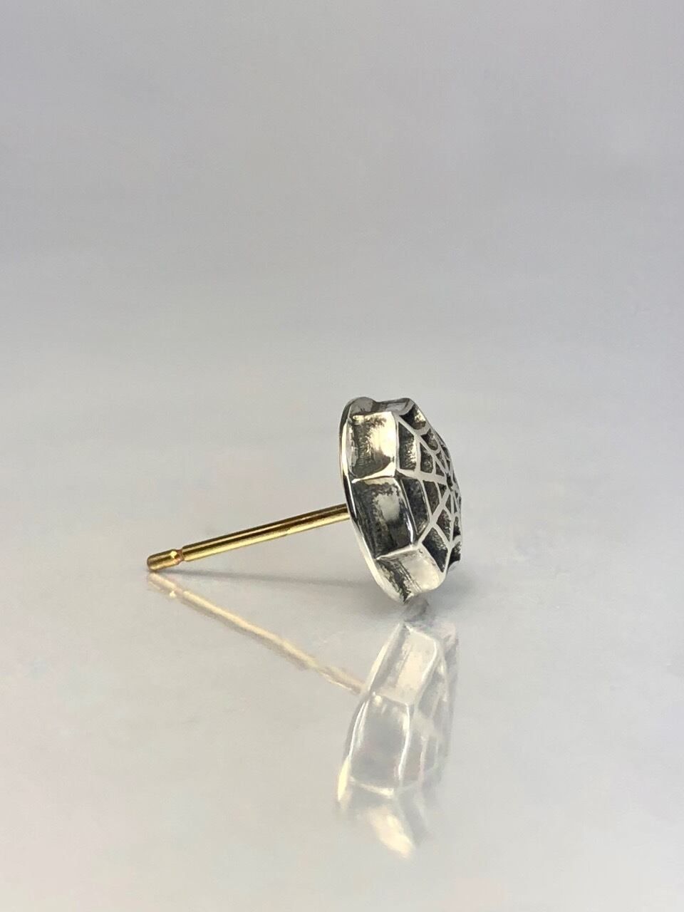 《受注生産》 SPIDER WEB STUD / スパイダーウェブピアス 【注文から2～3週間後入荷予定】