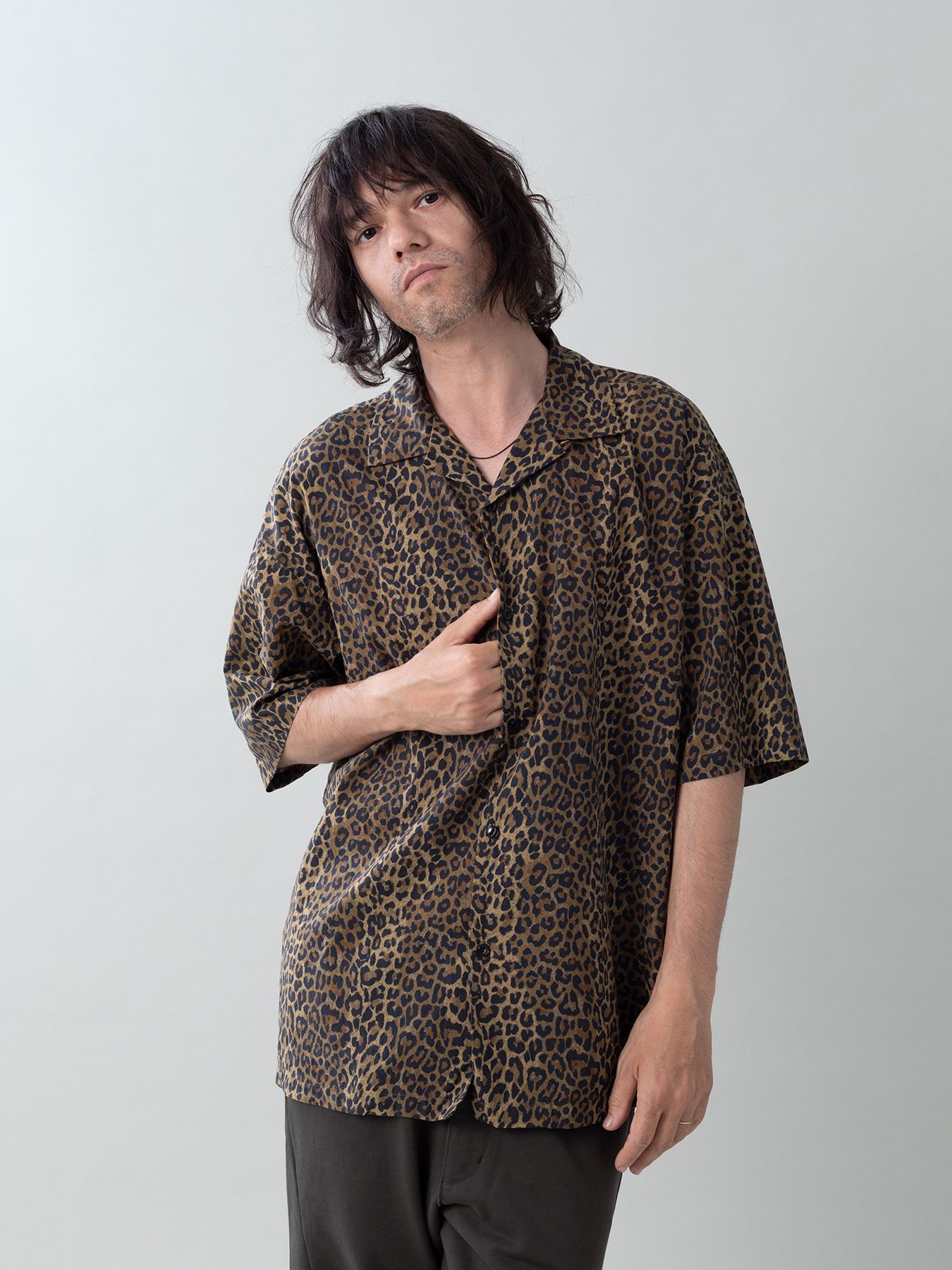 【予約品 5月6日(水) 締切】LEO-SHIRTS / レオパード柄シャツ / ベージュ系