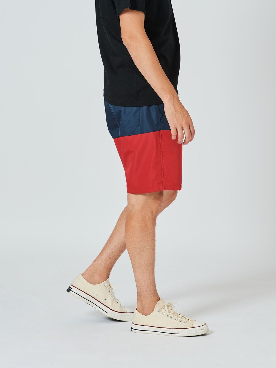 (予約品2023年10月19日18時締め) muta Light Shell Shorts / ショートパンツ / レッド 【Acanthus×muta】