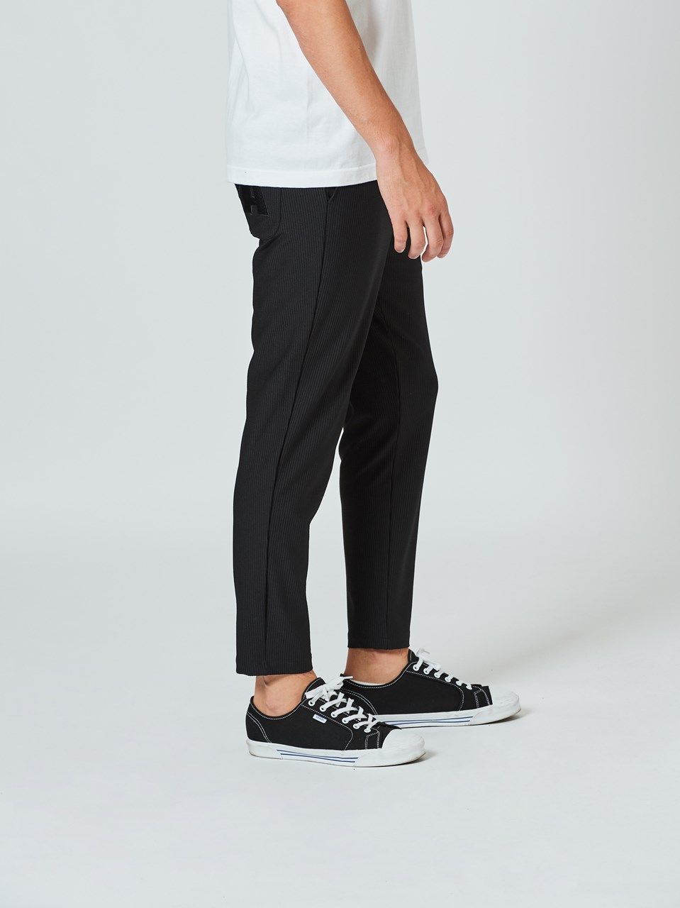 (予約品2023年10月19日18時締め) muta  Stretch Seersucker Pants / イージーパンツ / ブラック 【Acanthus×muta】