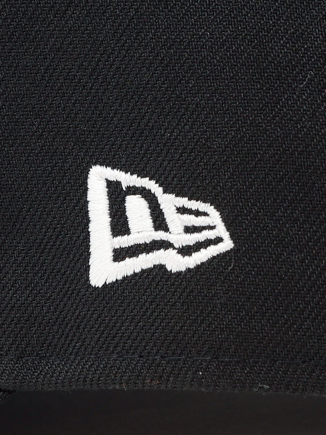 SWITCHBLADE × NEW ERA® ORNATE S BASEBALL CAP / BLACK 1501971-BLACK-FREE