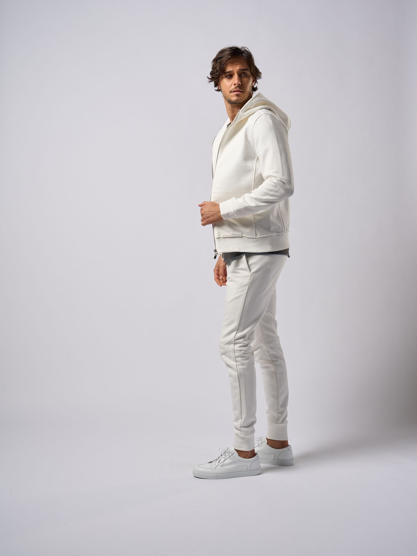 【予約品9月19日 10時締め】 basic zip-up parka  / ジップパーカー / ホワイト