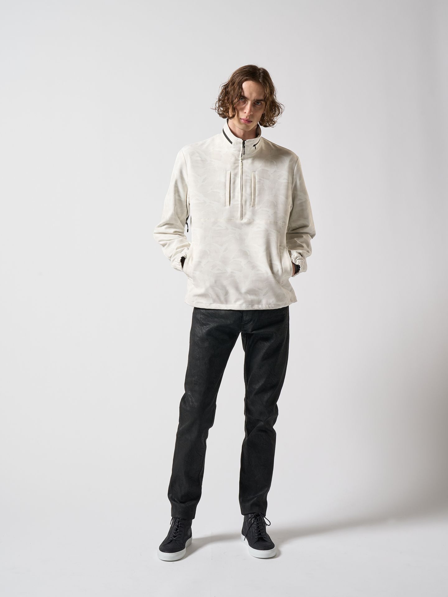 【予約品】 tight straight selvedge denim(oild) / デニム / コーティングブラック