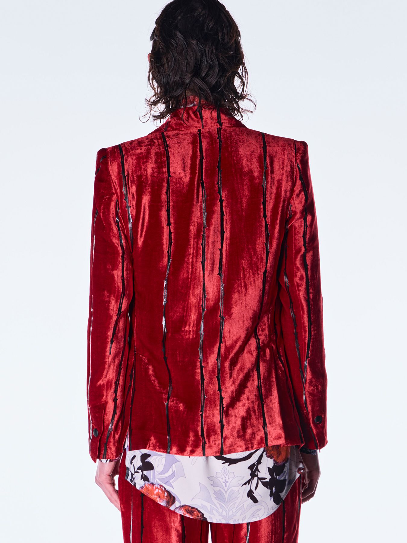 【予約品 6月29日(月) 締切】TOGE Velvet Peaked Jacket / ベルベット ピークドラぺル ジャケット / レッド