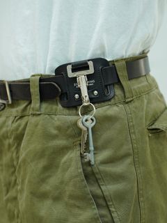 【予約品 5月6日(水) 締切】THE-HOOK / キーホルダー / ブラック