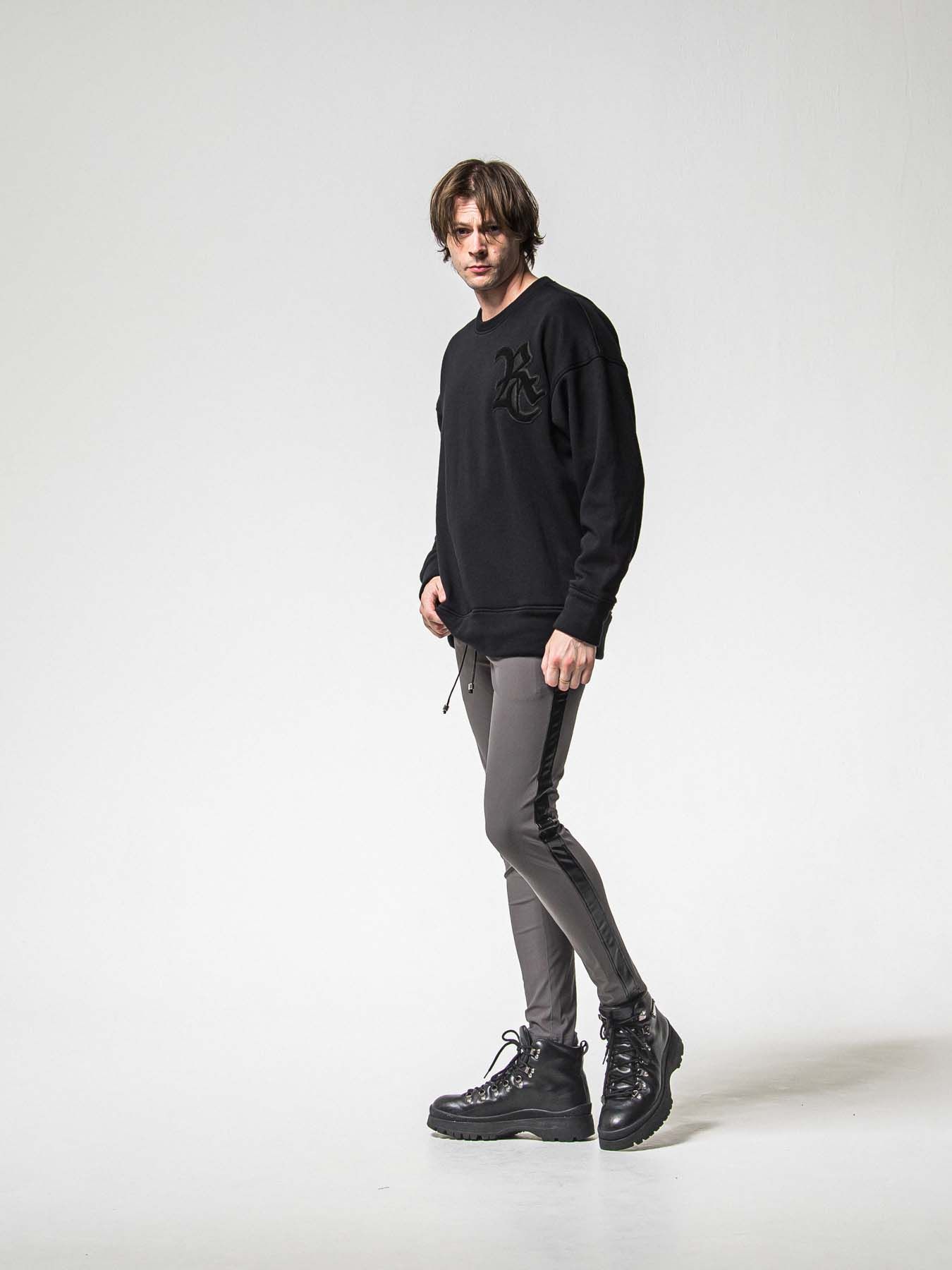 【予約品 8月31日(日) 締切】RC CHENILLE VELOURS FLEECE DROP TRAINER / RCサガラ刺繍ワッペン ベロアフリース ドロップショルダートレーナー / ブラック