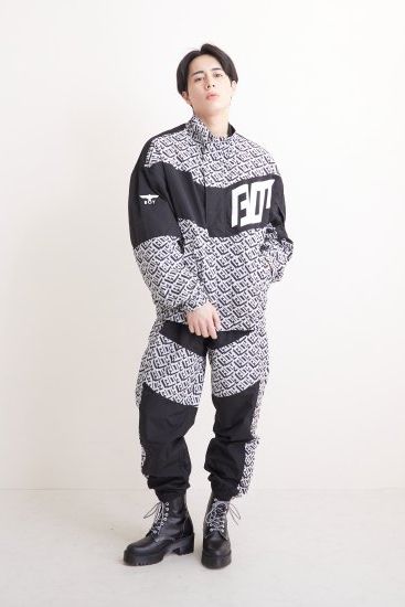 GEOMETRIC NYLON TRUCK PANTS トラックパンツ / BLACK 【BOY LONDON】