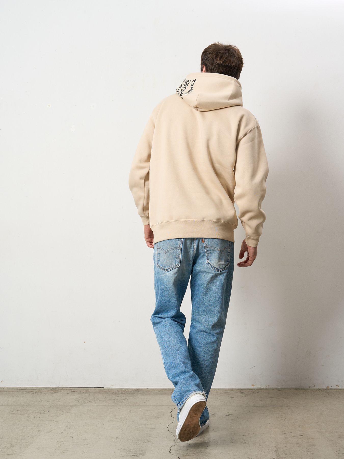 【予約品 5月8日(木) AM10時 締切】 TC裏毛起毛 カートベアボアパッチワーク&ロゴプリント プルパーカー / ベージュ