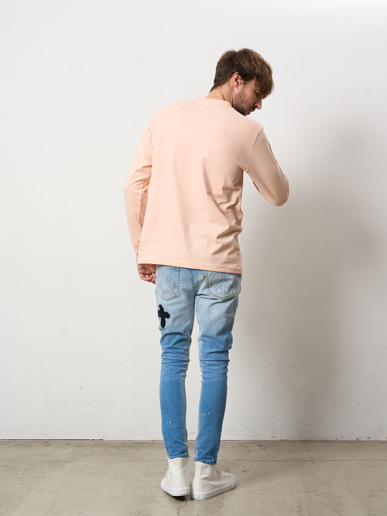 【予約品 5月8日(木) AM10時 締切】 5.6ozコットン天竺 LOST HEARTS シークインLS Tシャツ / ペールピンク
