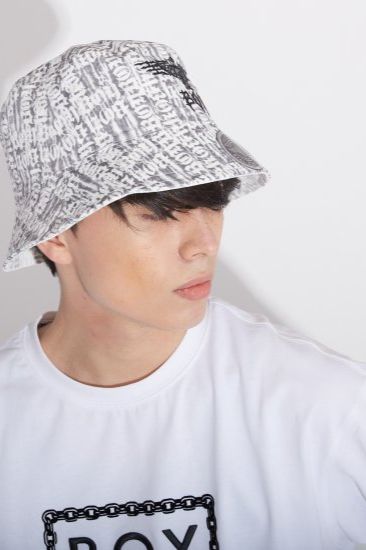 BOY LOGO REVERSIBLE BUCKET HAT/ ホワイト 【BOY LONDON】