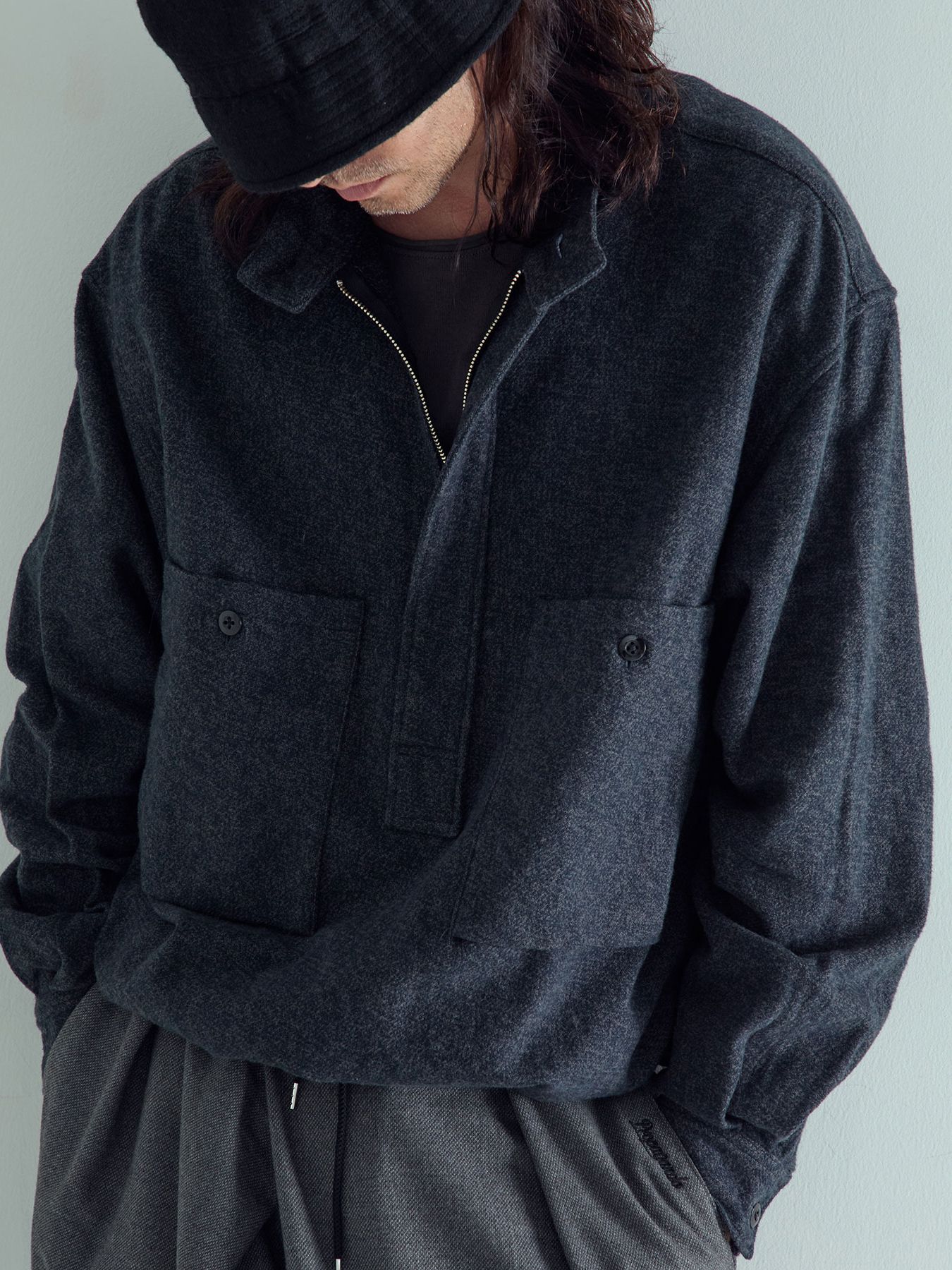【予約品 】STANDPULL / ジッププルオーバーシャツ / チャコール× ブラック